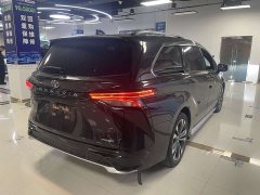Toyota Grevias 2.5L Hybrid Premium VIP Edition - ფოტო 3