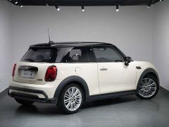 BMW MINI Facelift 1.5T COOPER Classic Edition - ფოტო 15