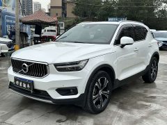 Volvo XC40 T4 AWD Smart Remote Luxury Edition - ფოტო 1