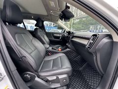 Volvo XC40 T4 AWD Smart Remote Luxury Edition - ფოტო 14