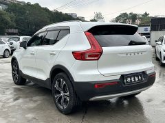 Volvo XC40 T4 AWD Smart Remote Luxury Edition - ფოტო 4