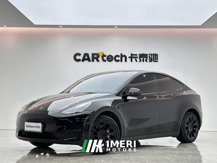 Tesla Model Y Long Range All-Wheel Drive
