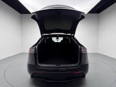 Tesla Model Y Rear-Wheel Drive - ფოტო 10