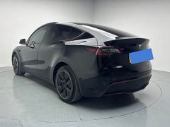 Tesla Model Y Rear-Wheel Drive - ფოტო 19