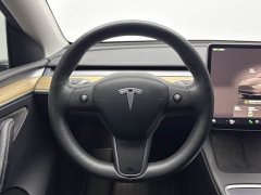 Tesla Model Y Rear-Wheel Drive - ფოტო 8