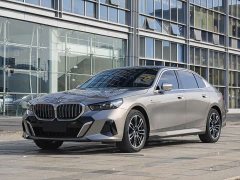 BMW 5 Series 530Li Premier M Sport Package - ფოტო 1