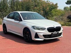 BMW 1 Series 125i M Sport Night Edition - ფოტო 3