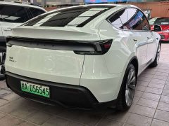 Tesla Model Y Rear-Wheel Drive - ფოტო 4