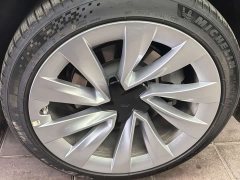 Tesla Model Y Rear-Wheel Drive - ფოტო 7