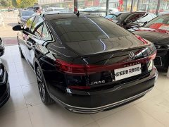 Volkswagen Passat 330TSI Luxury - ფოტო 11