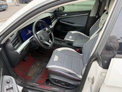 Volkswagen Lingdu 2022 Lingdu L 280TSI DSG Dazzling Red Edition - ფოტო 4