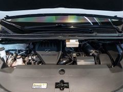 Lexus LM 500h Six-Seat Premium Edition - ფოტო 10