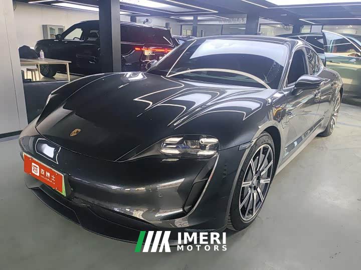 Porsche Taycan 4S