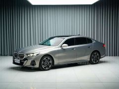 BMW 5 Series 530Li Premier M Sport Package - ფოტო 1