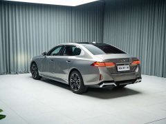 BMW 5 Series 530Li Premier M Sport Package - ფოტო 10