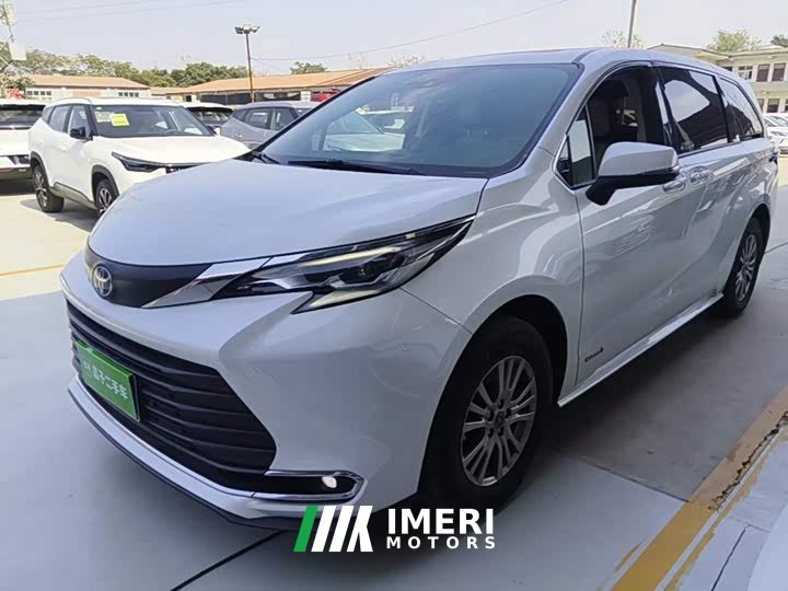Toyota Sienna 2.5L Hybrid Comfort Edition