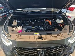 Toyota Crown Venza 2024 2.5L HEV AWD Premium - ფოტო 19