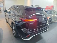 Toyota Crown Venza 2024 2.5L HEV AWD Premium - ფოტო 4