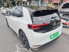 Volkswagen ID.3 Outstanding Edition - ფოტო 4
