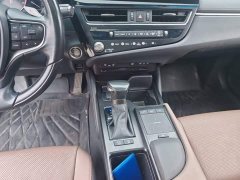 Lexus ES 2021 200 Luxury - ფოტო 13