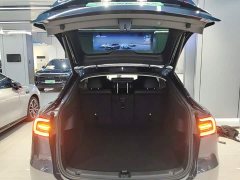 Tesla Model Y Rear-Wheel Drive - ფოტო 18