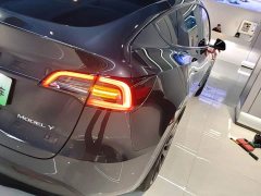 Tesla Model Y Rear-Wheel Drive - ფოტო 7
