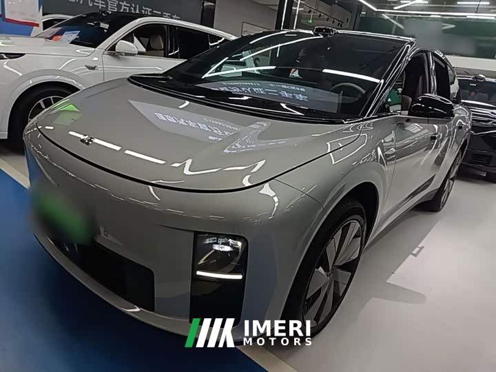 Li Auto i6 Four-Wheel Drive Standard Edition