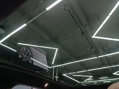 Li Auto i6 Four-Wheel Drive Standard Edition - ფოტო 17