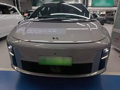 Li Auto i6 Four-Wheel Drive Standard Edition - ფოტო 2