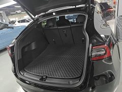 Tesla Model Y Rear-Wheel Drive - ფოტო 18