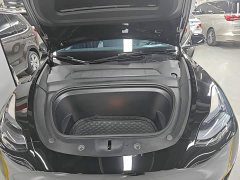 Tesla Model Y Rear-Wheel Drive - ფოტო 19
