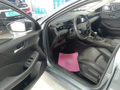 SAIC MG i5 2023 1.5L CVT Luxury - ფოტო 15