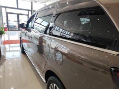 Buick GL8 Land Business Class Smart Edition - ფოტო 4
