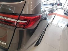 Buick GL8 Land Business Class Smart Edition - ფოტო 7