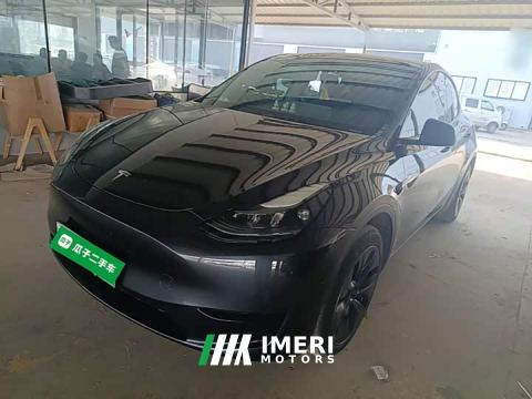 2024 Tesla Model Y Rear-Wheel Drive
