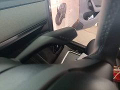 Tesla Model Y Rear-Wheel Drive - ფოტო 13