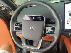 Li Auto Ideal L8 Air - ფოტო 10
