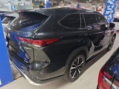 Toyota Crown Venza 2022 2.5L HEV AWD Premium - ფოტო 6