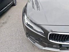 Volvo V90 Cross Country B5 AWD Plus - ფოტო 10