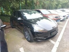 Tesla Model Y Long Range All-Wheel Drive - ფოტო 3