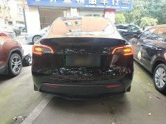 Tesla Model Y Long Range All-Wheel Drive - ფოტო 5