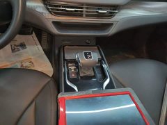 FAW Red Flag E-QM5 Facelift Base Mobility Edition - ფოტო 13