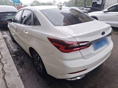 Ford Fiesta 1.5L Automatic Diamond Edition - ფოტო 4