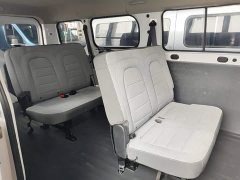 Wuling Yangguang 2024 300km Comfort Passenger Van 75kW - ფოტო 16