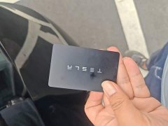 Tesla Model Y Standard Range RWD - ფოტო 8