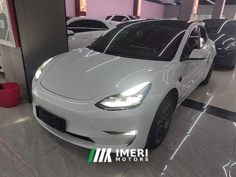 2022 Tesla Model 3 Rear-Wheel Drive