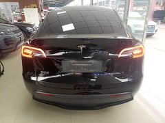 Tesla Model Y Standard Range RWD - ფოტო 5