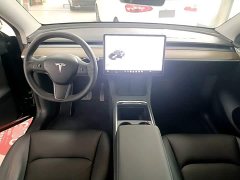 Tesla Model Y Standard Range RWD - ფოტო 9