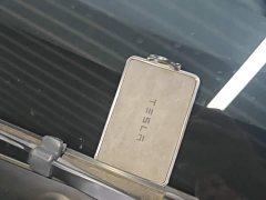 Tesla Model Y Long Range All-Wheel Drive - ფოტო 8