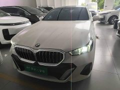 BMW 5 Series 525Li M Sport Package - ფოტო 2